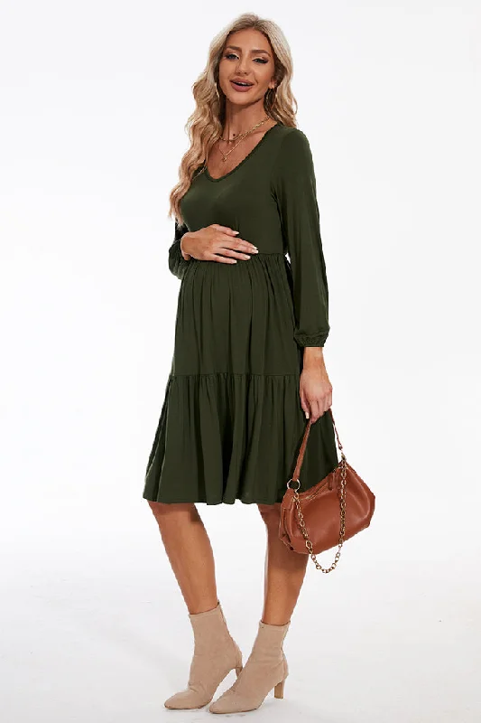 Smallshow Long Sleeve Tiered Maternity Dress